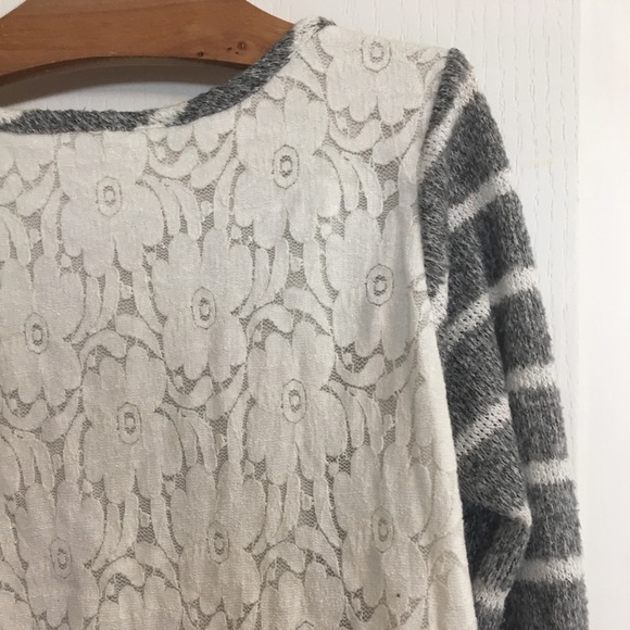 A size Medium/ Large top from Triple Flip - Picture 5 of 5